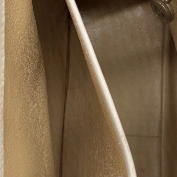 Vintage GUCCI Bamboo Light Beige Patent Leather Top-Handle Handbag - Picture 10 of 16